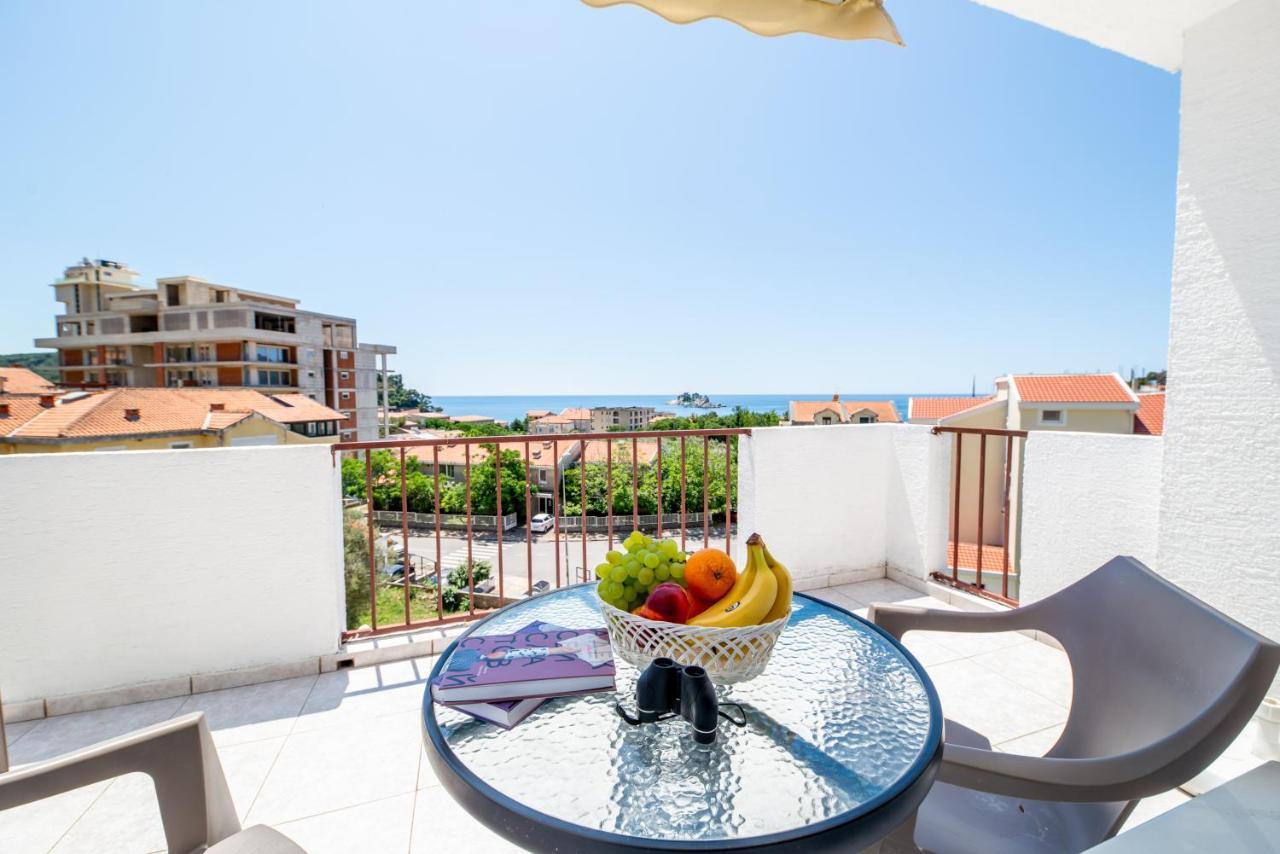 Apartments Vjera Petrovac na moru Exterior foto