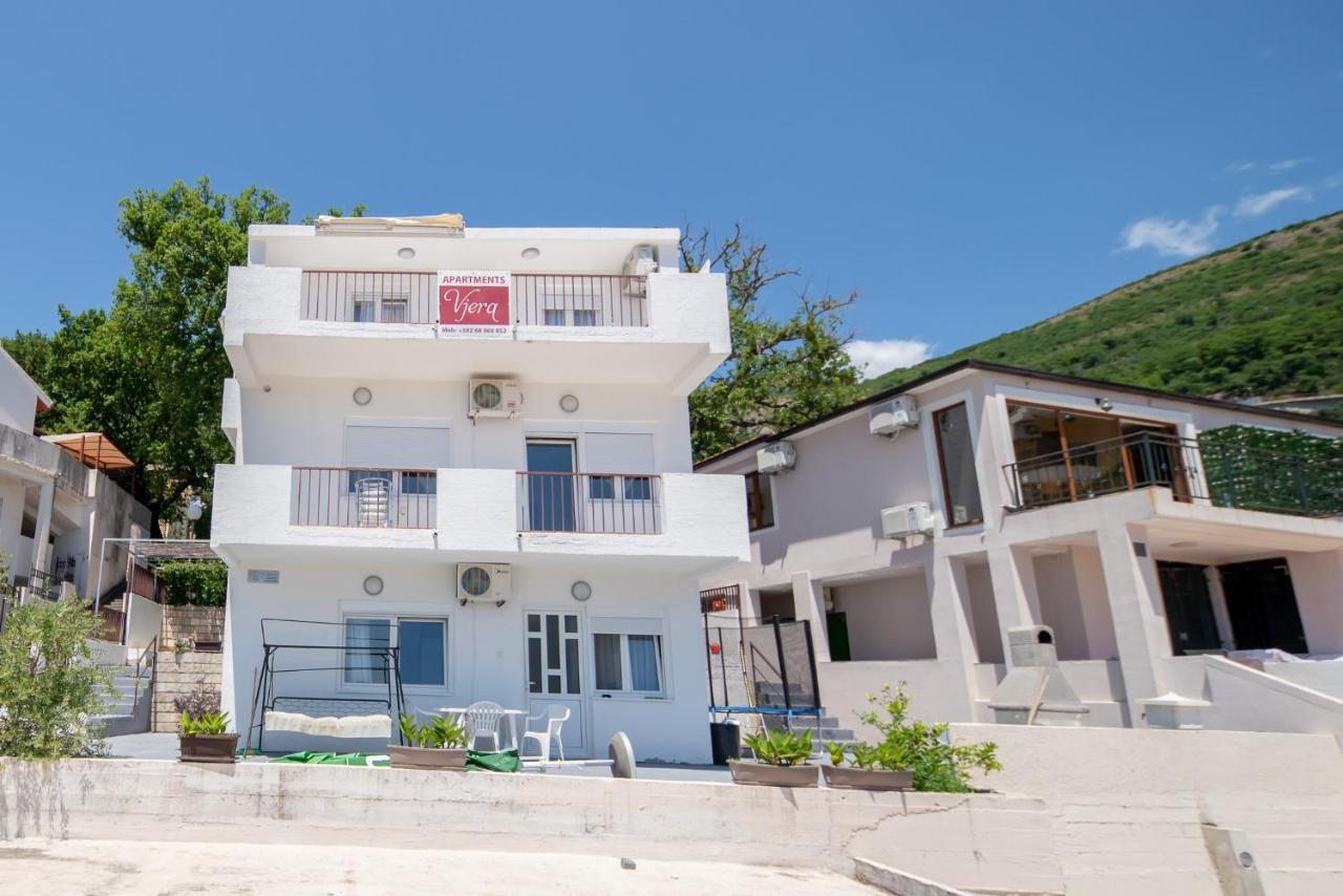 Apartments Vjera Petrovac na moru Exterior foto