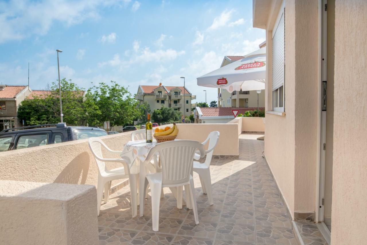 Apartments Vjera Petrovac na moru Exterior foto